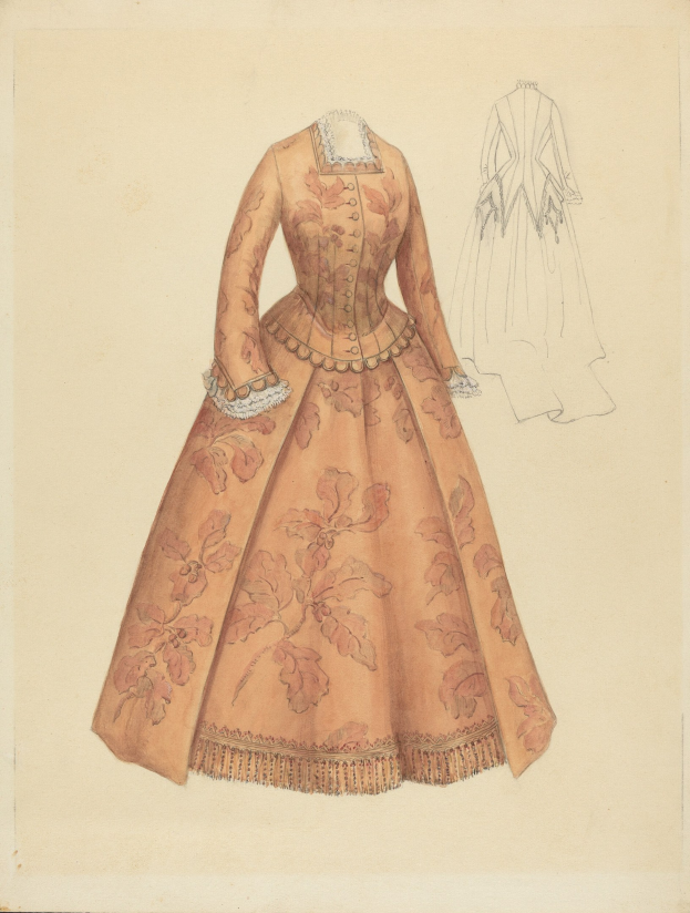 Ein detailliertes Kostümdesign aus dem 18. Jahrhundert: Ein langes, hochgeschlossenes Kleid mit floralem Muster in Pink, Lila und Blau, ein voller Rock mit Spitzenbesatz, vor einem hellblauen Hintergrund.