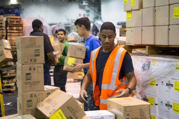 GZD: Nationwide Focus Inspection Against Undeclared Work Customs Inspects Catering and Hospitality