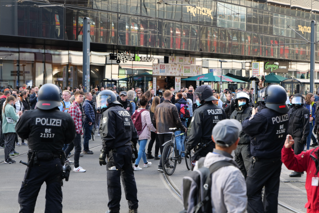 POL-UN: Bohnen - Polizei-Chefkommissarin Eve Wedel ist neuer Bezirkspolizeichef und Fokusdienst Bohnen